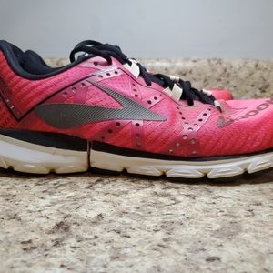 Brooks Neuro 2 running shoes. Size 8.5 women's.